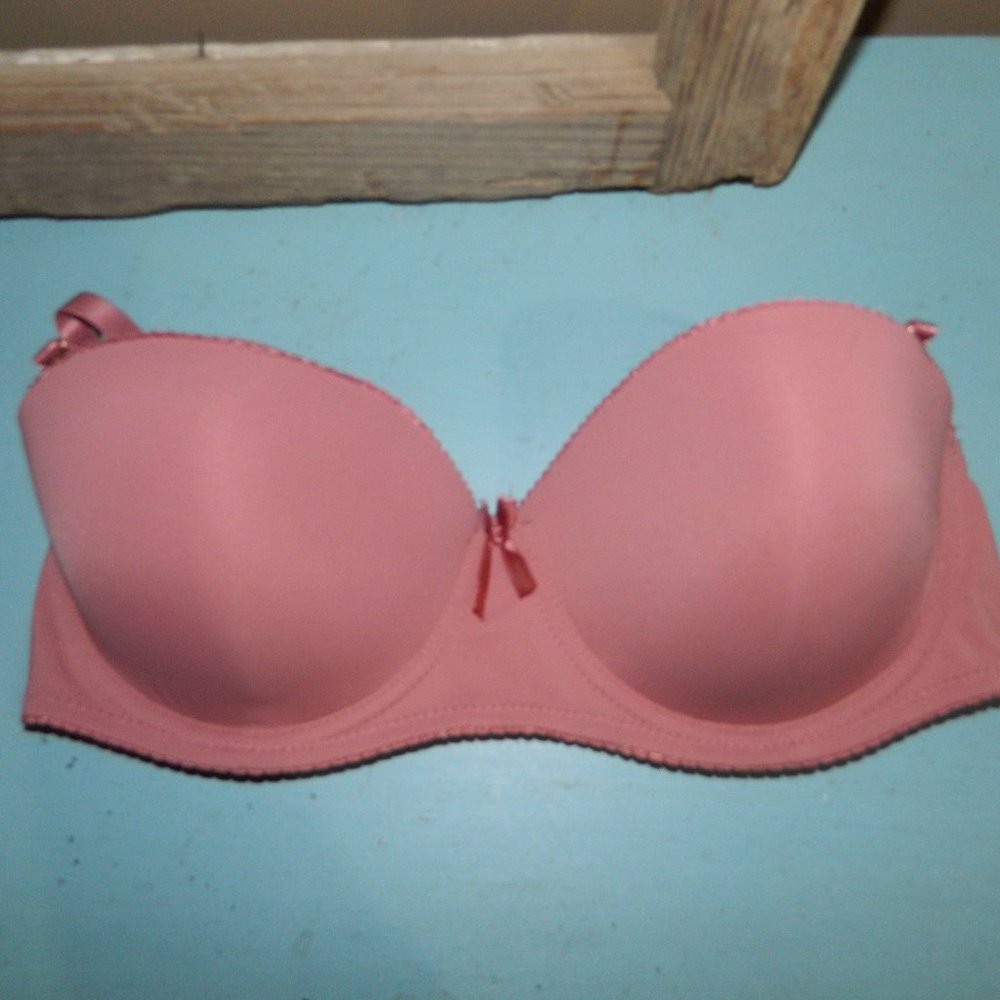 Marilyn Monroe Strapless Convertible Bra 36C (HH-26)